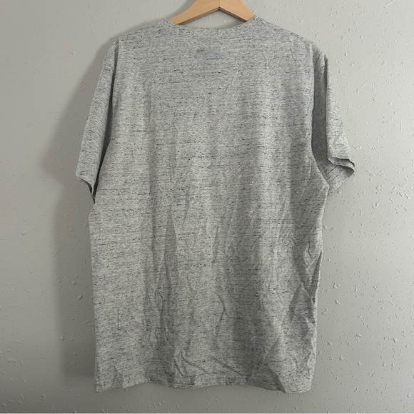 Lucky Brand Grey Pocket T-Shirt Short Sleeve Tee Neutral Casual Men’s Large NWT - Picture 5 of 5